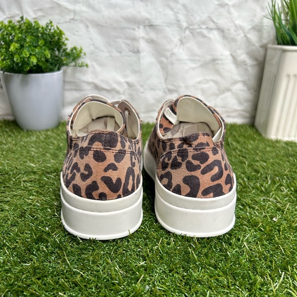 STUART WEITZMAN
 Sammy Low Top Sneaker
Cheetah Suede women size 10 like new - Picture 8 of 16